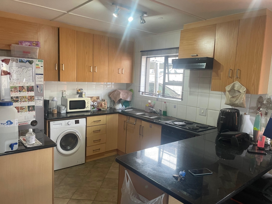 2 Bedroom Property for Sale in Sunnyridge Eastern Cape